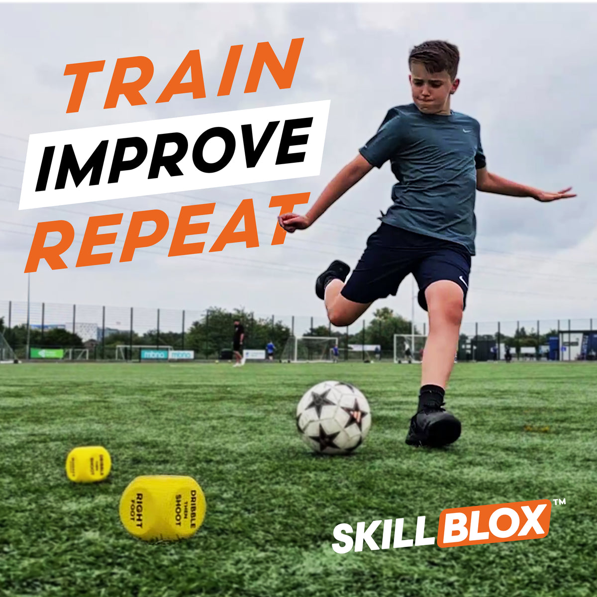 SKILL BLOX ShotMaster Shooting Training Dice – Football Gifts for Boys and Girls - SHOT TRAINING EDITION